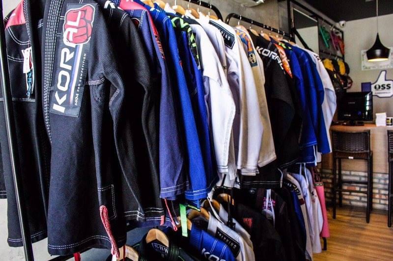 OSS Jiu&MMA faz “liquidação” de camisetas, rash guard e muito mais