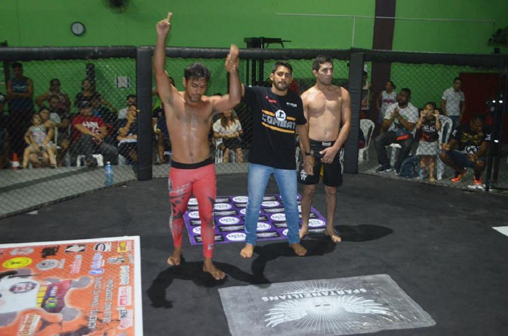 I Point da Luta: Jowh Silva dá show de Jiu-Jitsu em noite de nocautes e finalizações