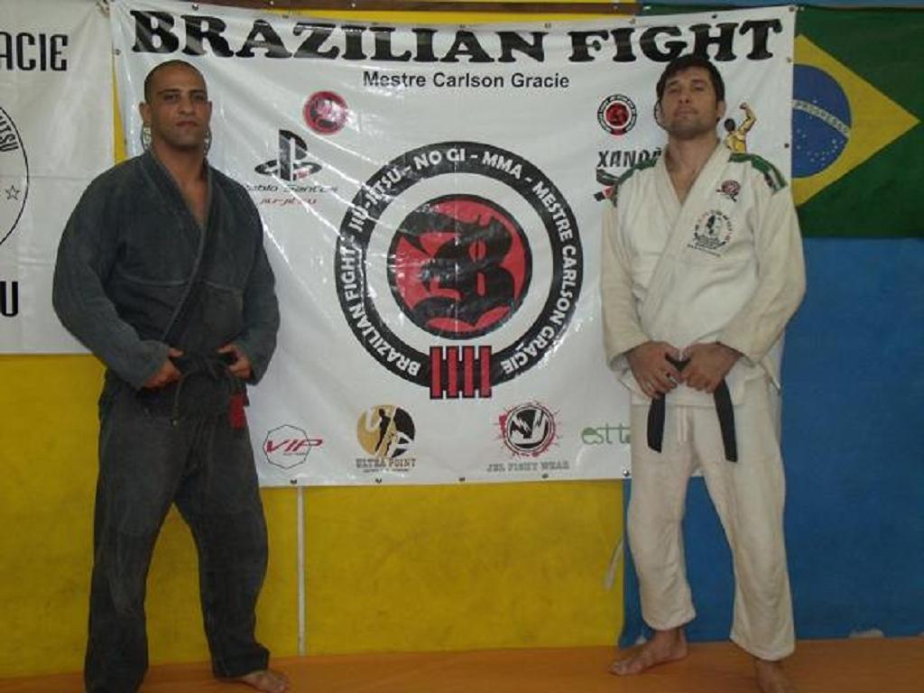 Posições Jiu-Jitsu – Osiris Maia ensina encaixar o triângulo partindo dos cem quilos