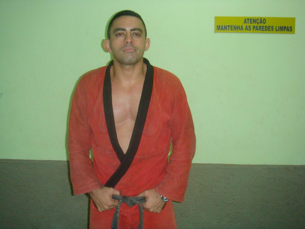 Marcos Tulio ensina a não dar mole na meia-guarda e de quebra mostra dois ataques