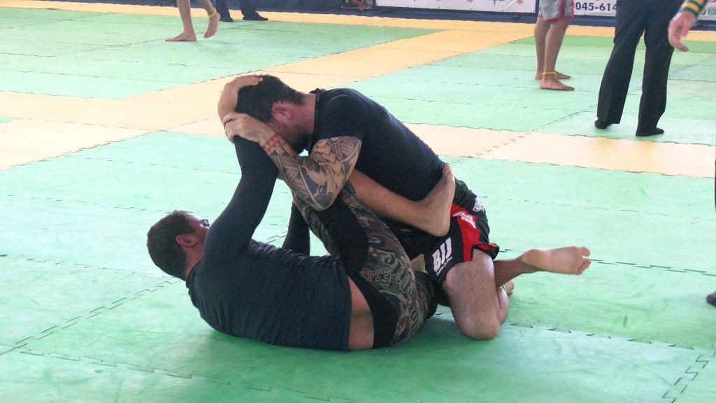 TV Meiaguarda – Brasileiro CBLP – Preta Meio-Pesado No Gi – Danilo Mota x Thyago Frota