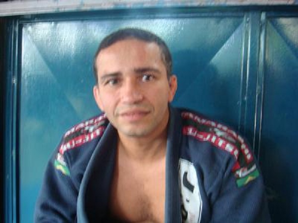 João Roque ensina saída de Armlock