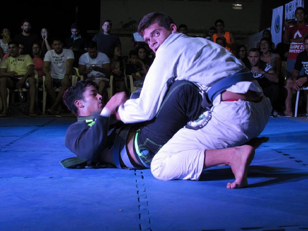 TV Meiaguarda – Cascavel Combat – Lucas Lima x Ednardo Silva