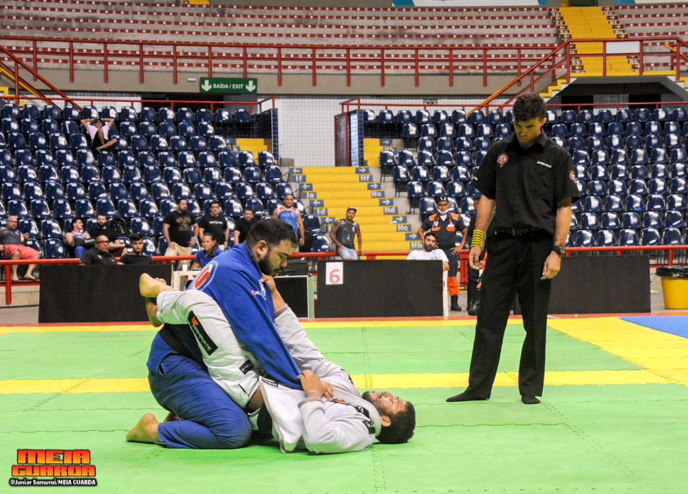 TV Meiaguarda – Ceará BJJ Pro – Semifinal Absoluto Preta Master – Abraão Amorim x Iran Sales
