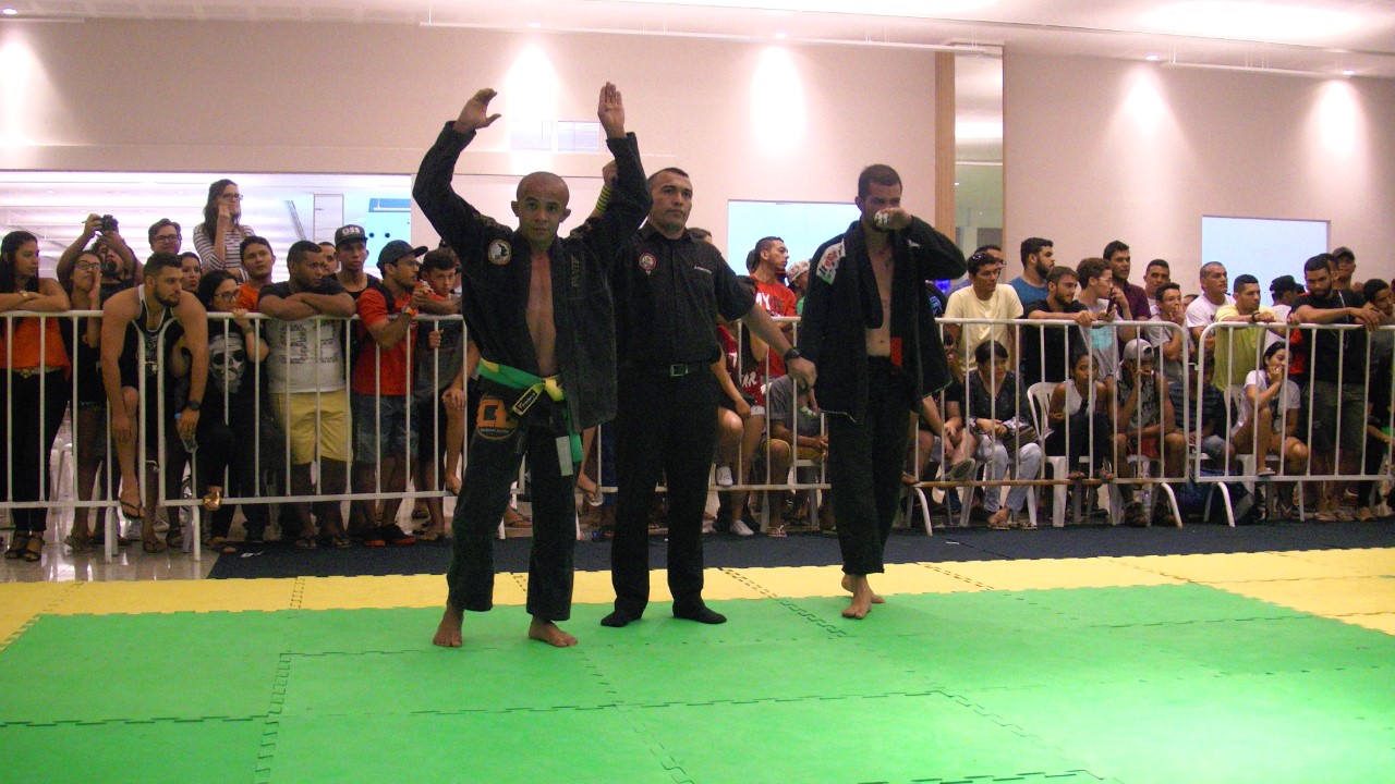 TV Meiaguarda – III Copa Berimbolo – Final Preta Médio – Matheus Carlos x Junior Melo