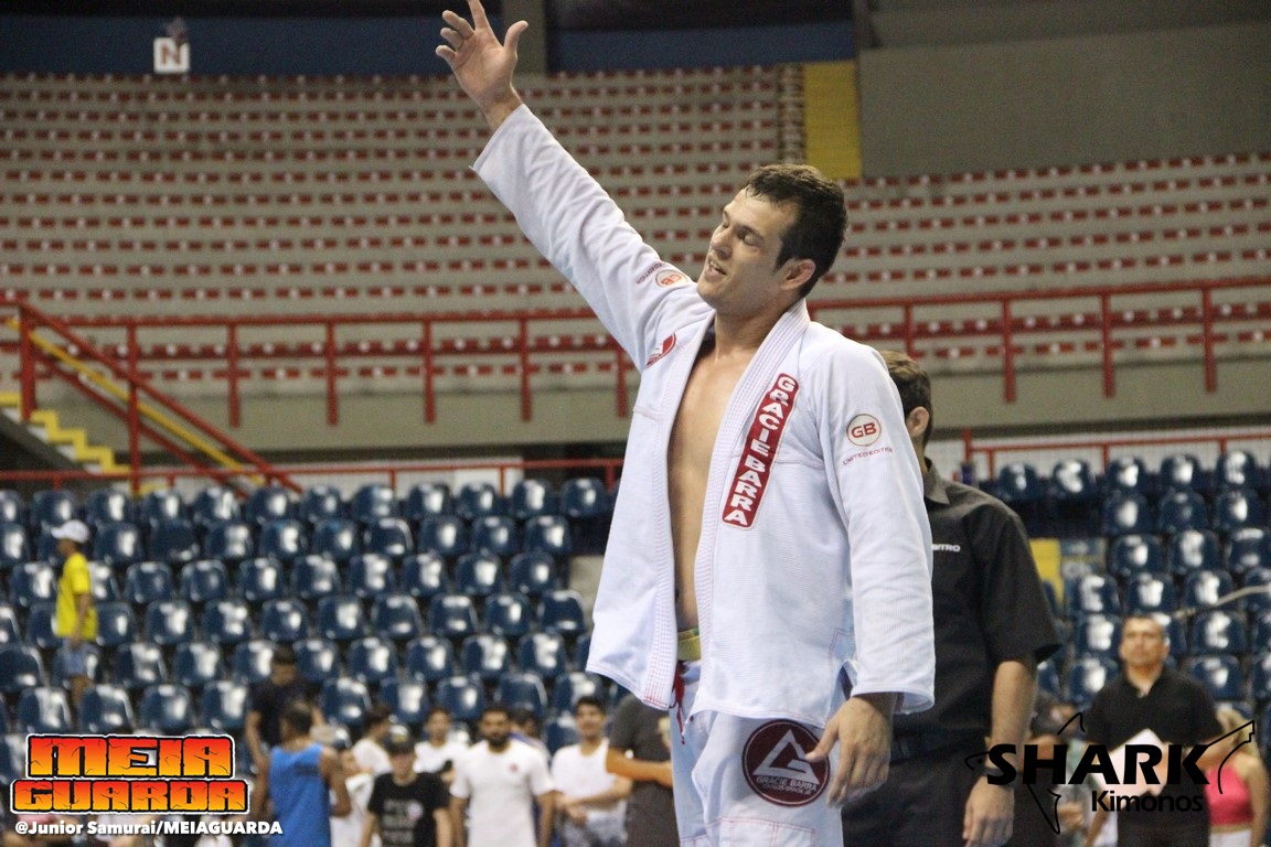 TV Meiaguarda – Helio Mourão comenta triunfo no Ceará Summer